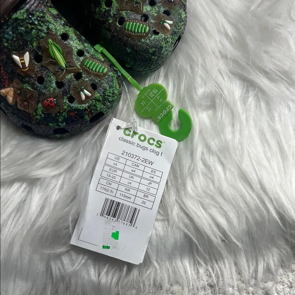 Crocs Classic Bugs Clogs Kid’s Size C4 Green and Brown